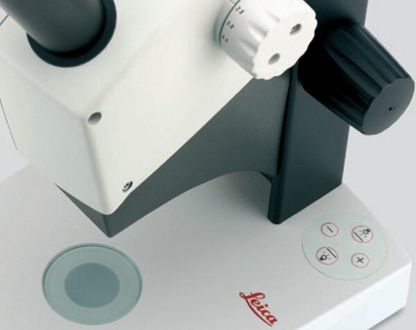 Educational Stereo Microscope with LED for College and University- Leica EZ4